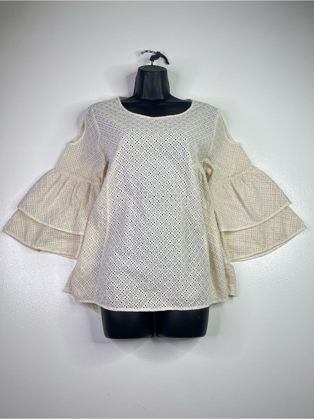 LUMIE Boho Cold Shoulder Cotton Geometric Eyelet Bell Sleeve Blouse White XL